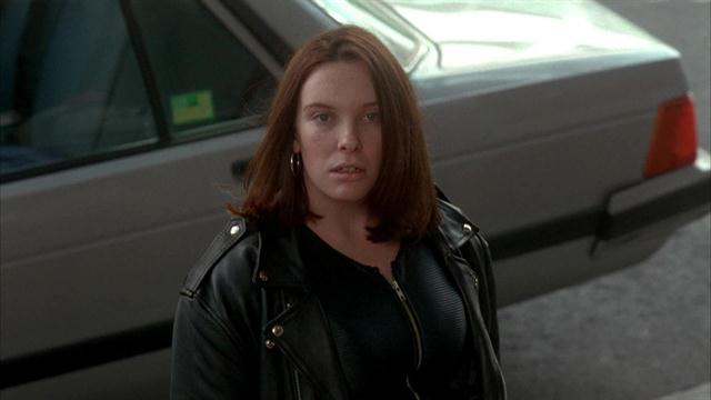 Muriel's Wedding - Under Pressure